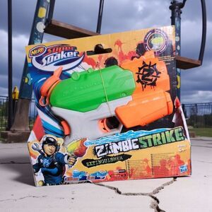 Nerf Super Soaker Zombie Strike Extinguisher Blaster NIP 2014 Hasbro Retired